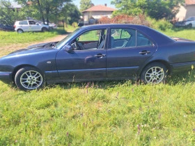 Mercedes-Benz E 220 | Mobile.bg    3