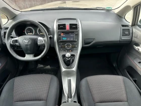 Toyota Auris 2.0 D4D FaceLift Handsfree Темпомат/Нави/Камера, снимка 6