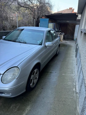 Mercedes-Benz E 220, снимка 2