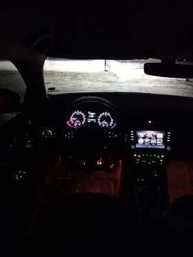 Skoda Octavia 1.6 TDI * LED* CarPlay* Keyless* Distronic*  | Mobile.bg    9