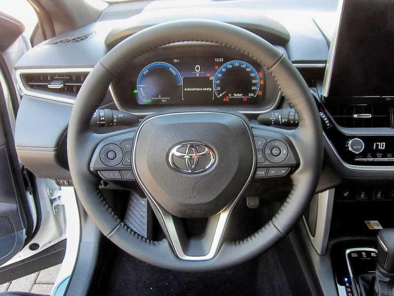 Toyota Corolla Cross НОВ!!!/HYBRID/197HP/LED/CAM/CARPLAY/291b, снимка 6 - Автомобили и джипове - 47630403