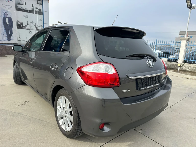 Toyota Auris 2.0 D4D FaceLift Handsfree Темпомат/Нави/Камера, снимка 3 - Автомобили и джипове - 48471573