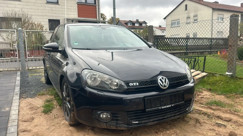 VW Golf, снимка 6 - Автомобили и джипове - 52381627