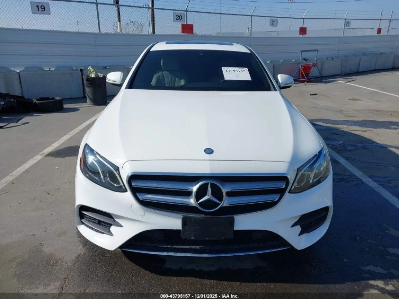 Mercedes-Benz E 300 2017 MERCEDES-BENZ E 300, снимка 2 - Автомобили и джипове - 52884140