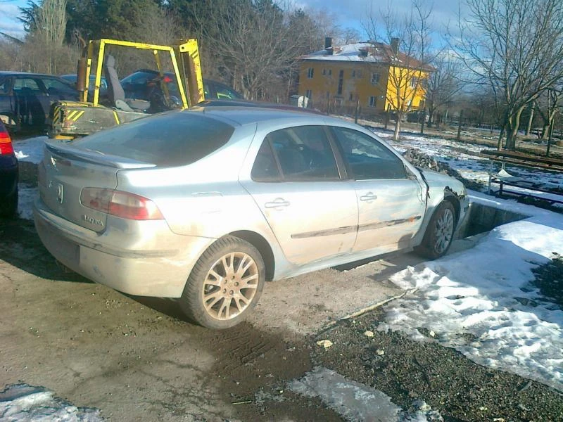 Renault Laguna 1.9dci 5br., снимка 3 - Автомобили и джипове - 45745341