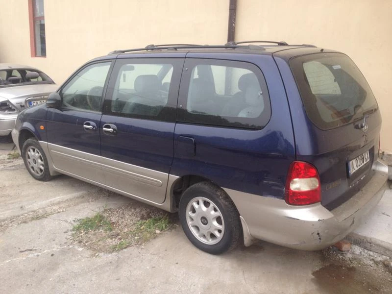 Kia Carnival 2.9 TDI/CRDI, снимка 2 - Автомобили и джипове - 43182059