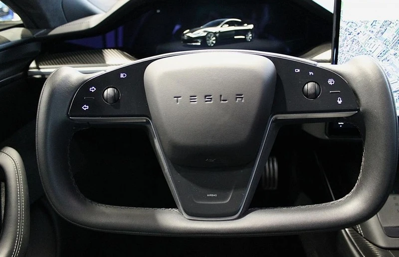 Tesla Model S Plaid Tri Motor AWD, снимка 10 - Автомобили и джипове - 56624485
