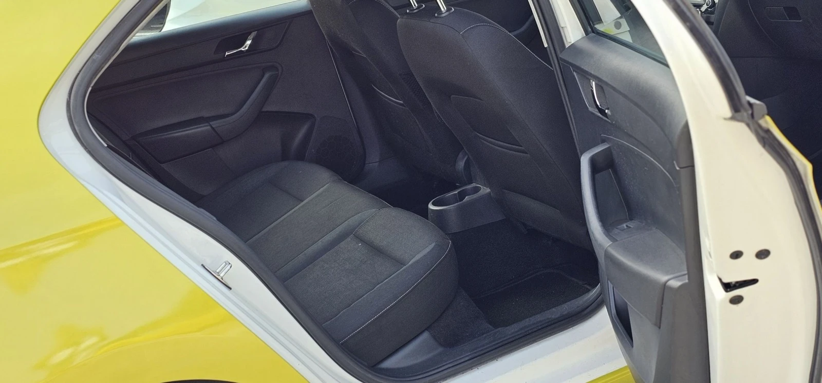 Skoda Rapid 1.6    | Mobile.bg   11