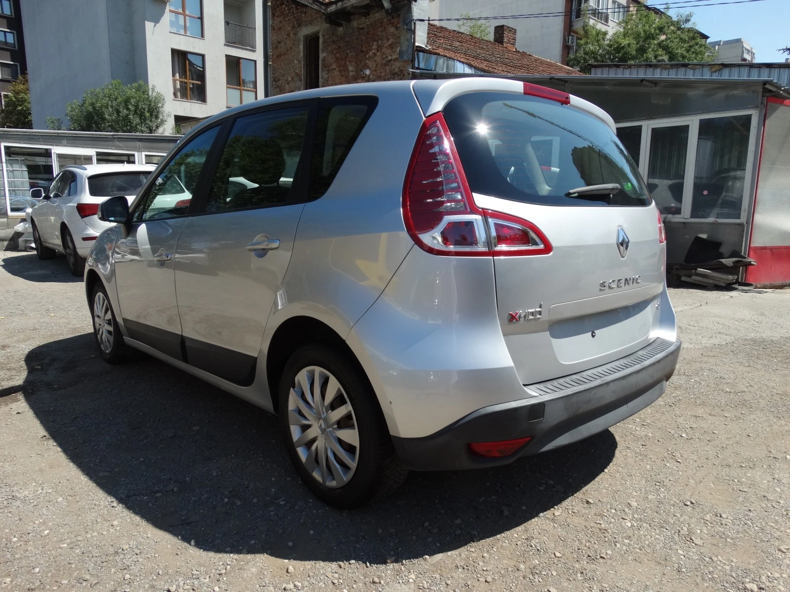 Renault Scenic 1.5 dci - 110 - изображение 5