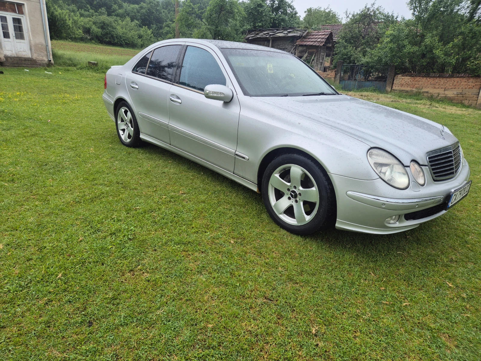 Mercedes-Benz 320  - изображение 2