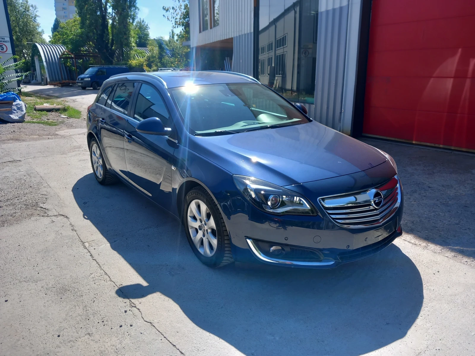 Opel Insignia 1.6 TURBO - изображение 2