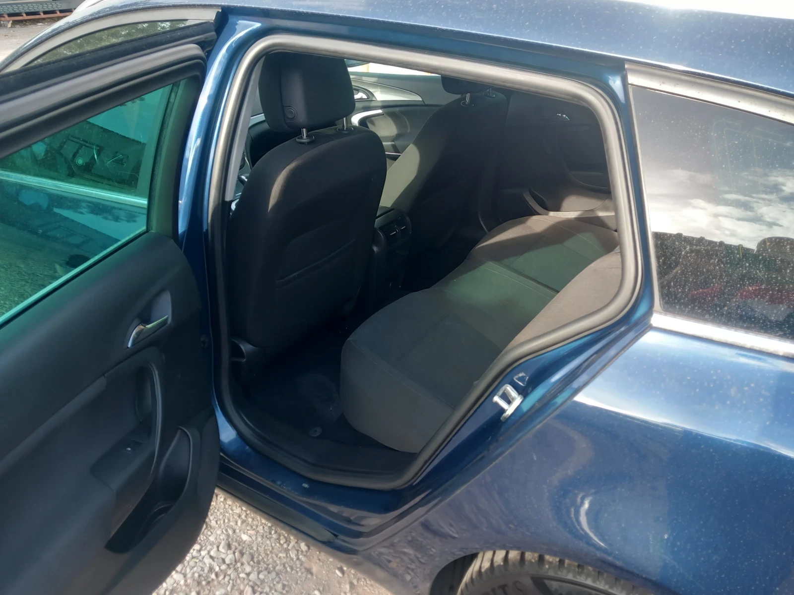 Opel Insignia 1.6 TURBO - изображение 7