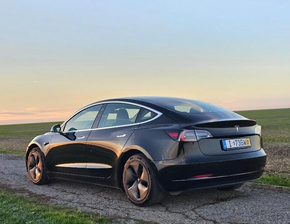 Tesla Model 3  44   | Mobile.bg   3