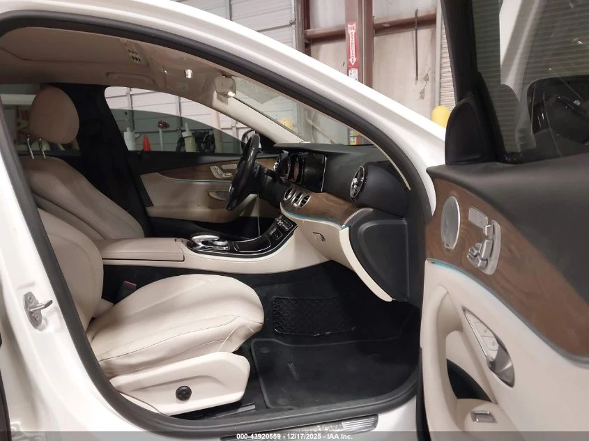 Mercedes-Benz E 300 | Mobile.bg � ����������� 11