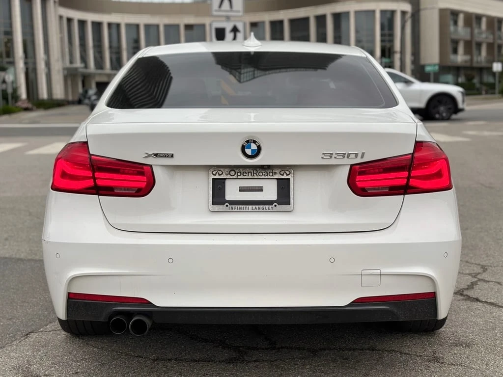 BMW 330 * 330i xDrive * CARFAX * ��� ������������ ������ | Mobile.bg � ����������� 4