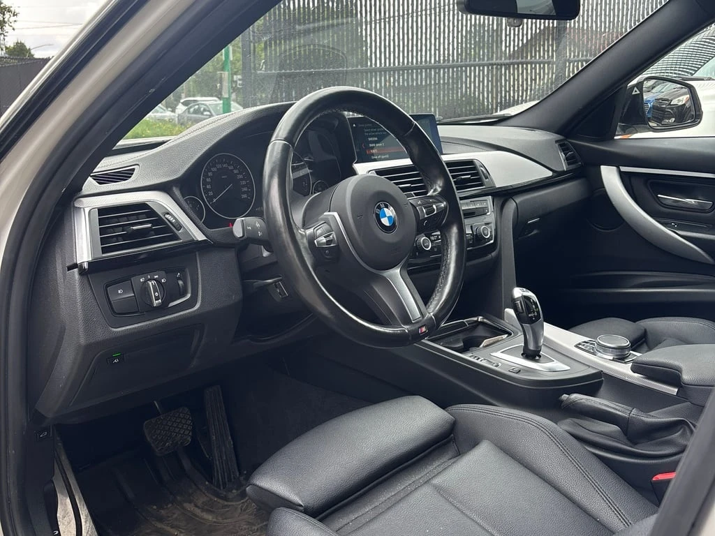BMW 330 * 330i xDrive * CARFAX * ��� ������������ ������ | Mobile.bg � ����������� 5