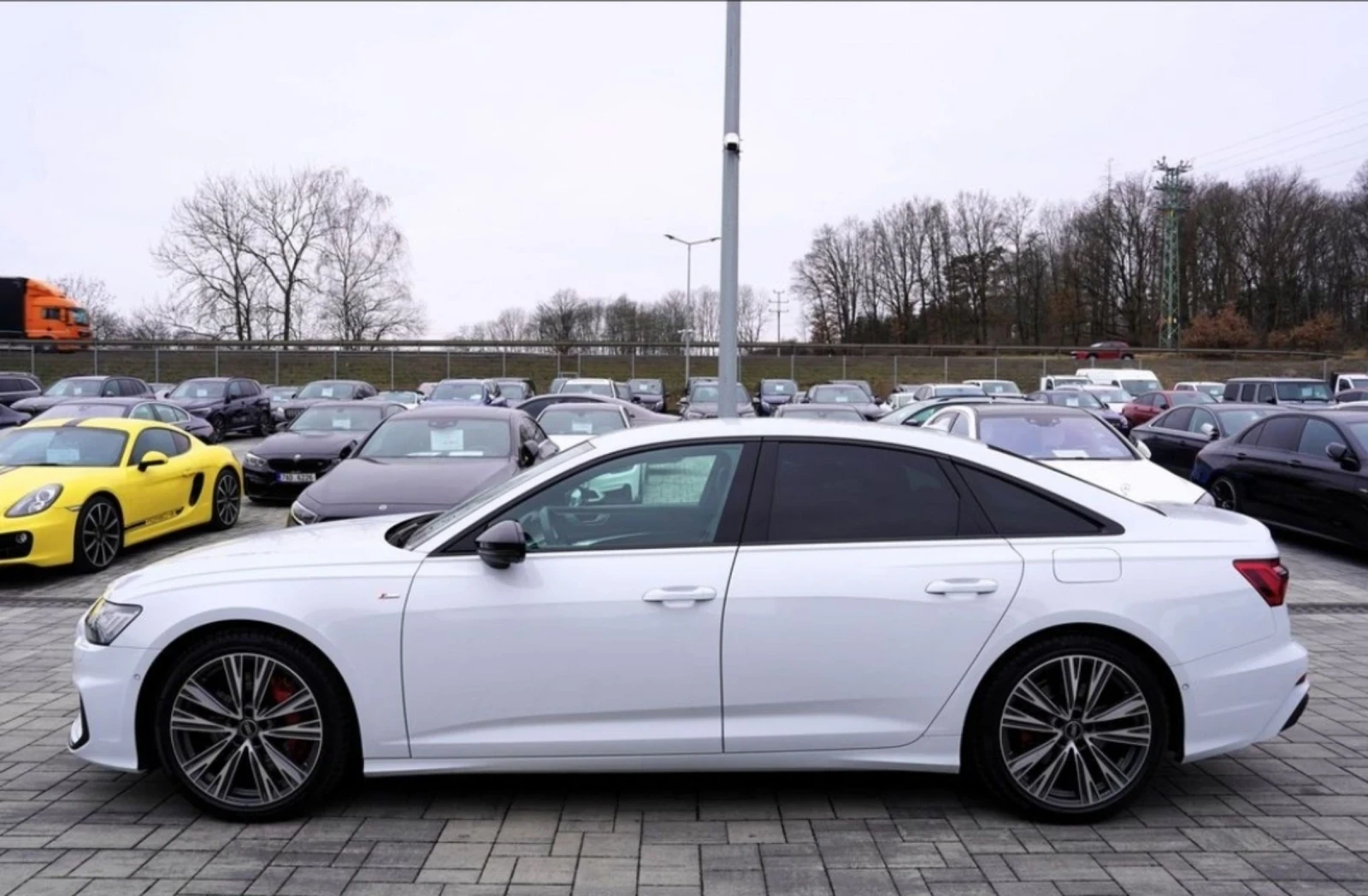 Audi A6 55 TFSI e / S-line / B&O / Full Digital - изображение 2