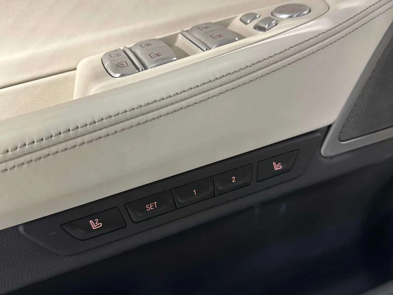 BMW 750 * 750i xDrive * CARFAX * ���� �� �� | Mobile.bg � ����������� 16