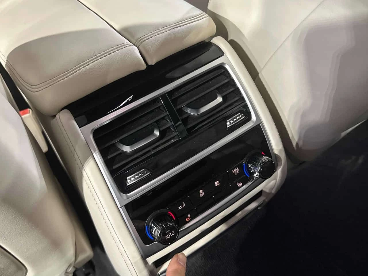 BMW 750 * 750i xDrive * CARFAX * ���� �� �� | Mobile.bg � ����������� 12