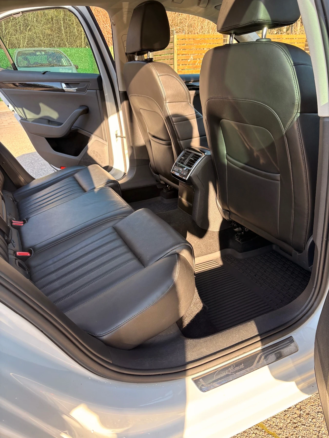 Skoda Superb, снимка 7 - Автомобили и джипове - 53840419