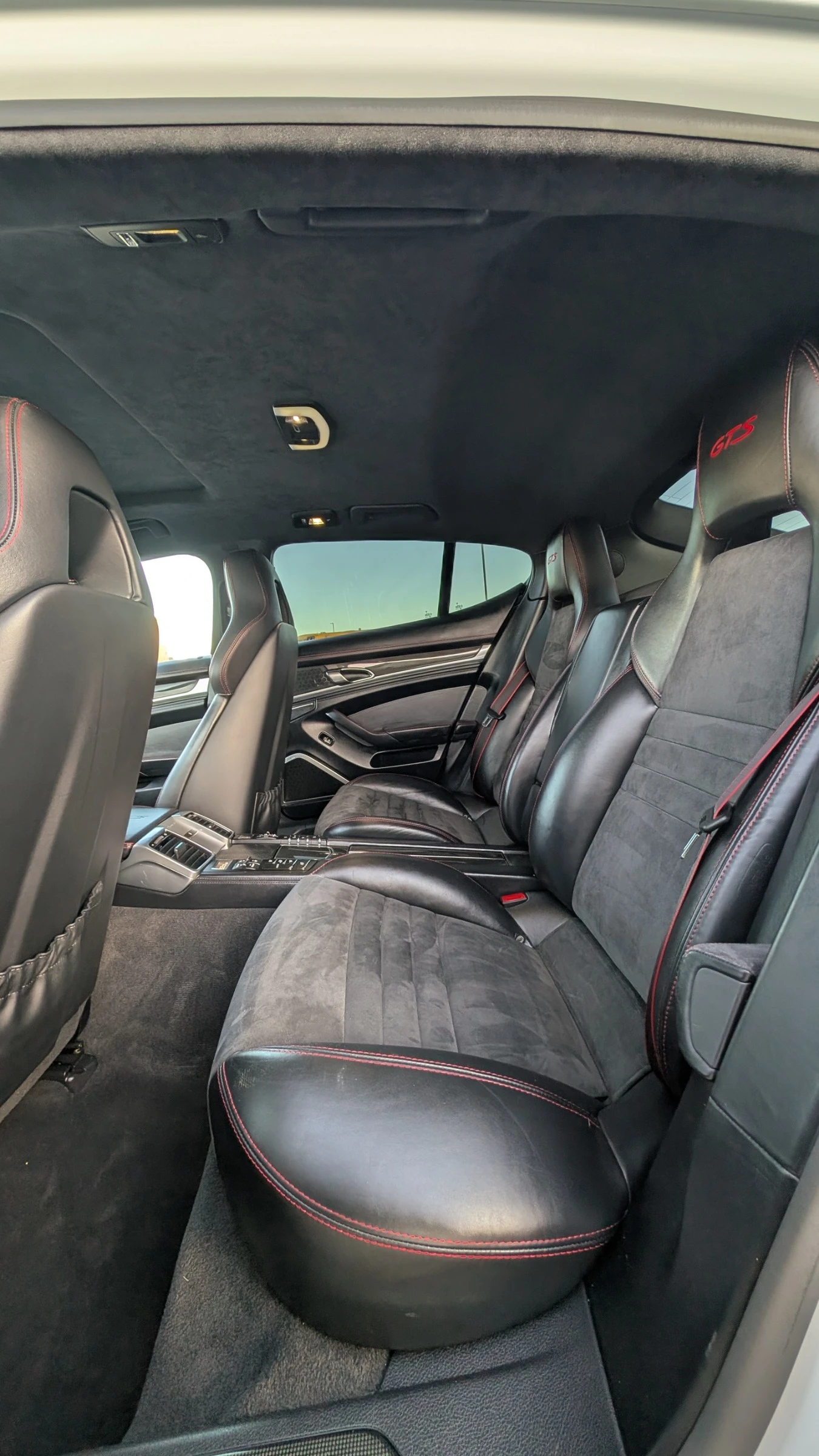 Porsche Panamera GTS * * CARFAX * * АВТО КРЕДИТ * * , снимка 8 - Автомобили и джипове - 53893535