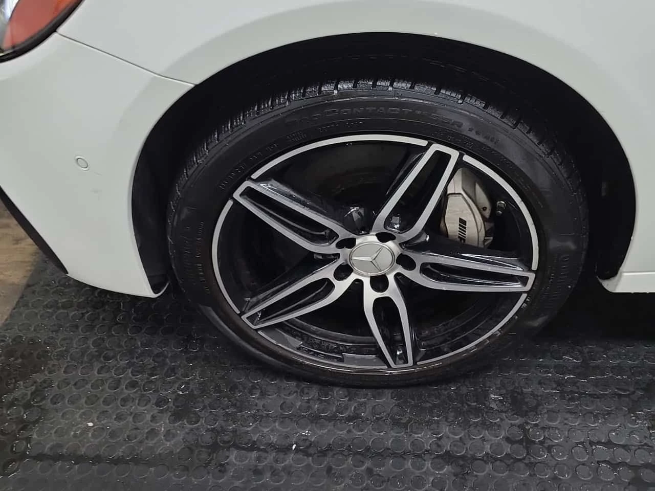 Mercedes-Benz E 53 AMG * CARFAX * БЕЗ ЗАБЕЛЕЖКИ * , снимка 6 - Автомобили и джипове - 54171576