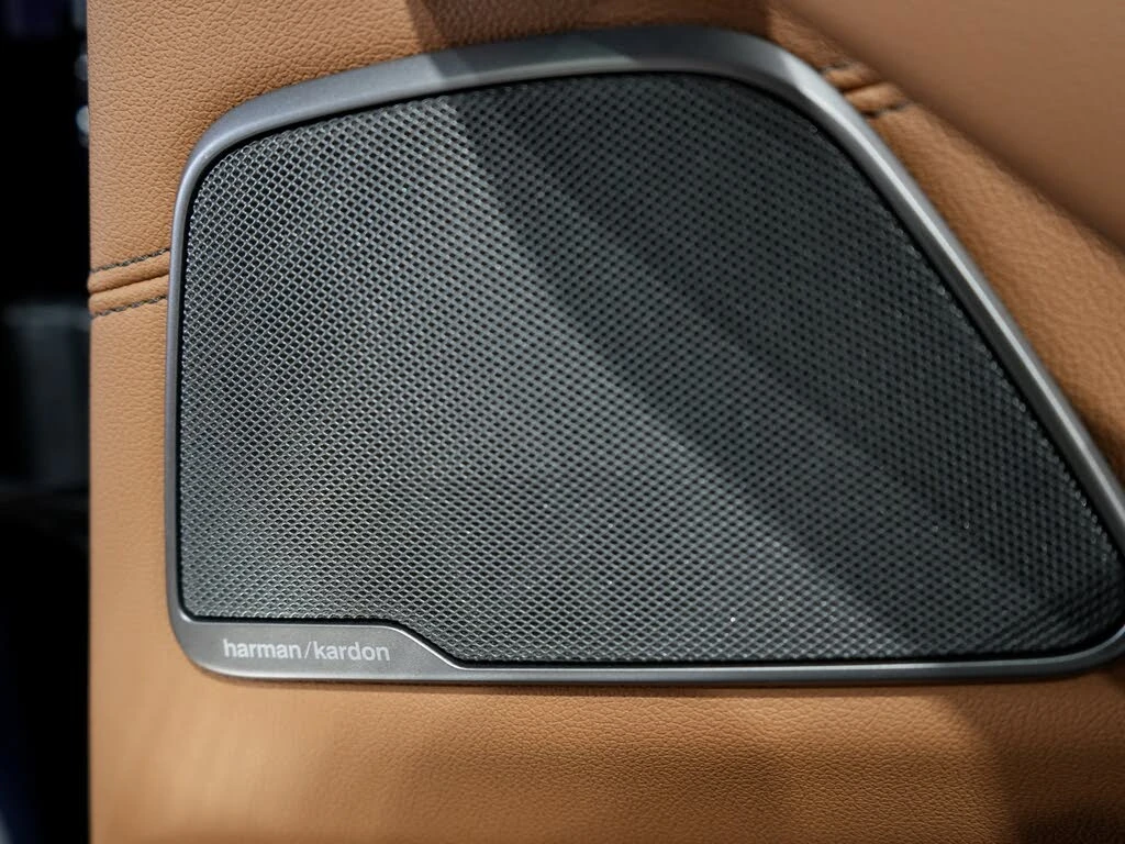 BMW 530 i xDrive AWD, снимка 15 - Автомобили и джипове - 54231985