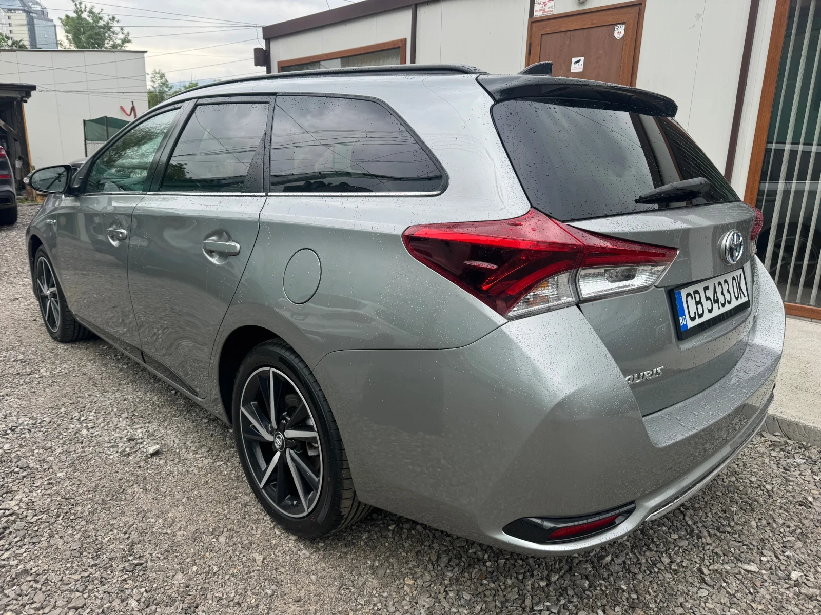 Toyota Auris 1.8Hybrid 50000km-Nova Face Lift, снимка 6 - Автомобили и джипове - 54645954