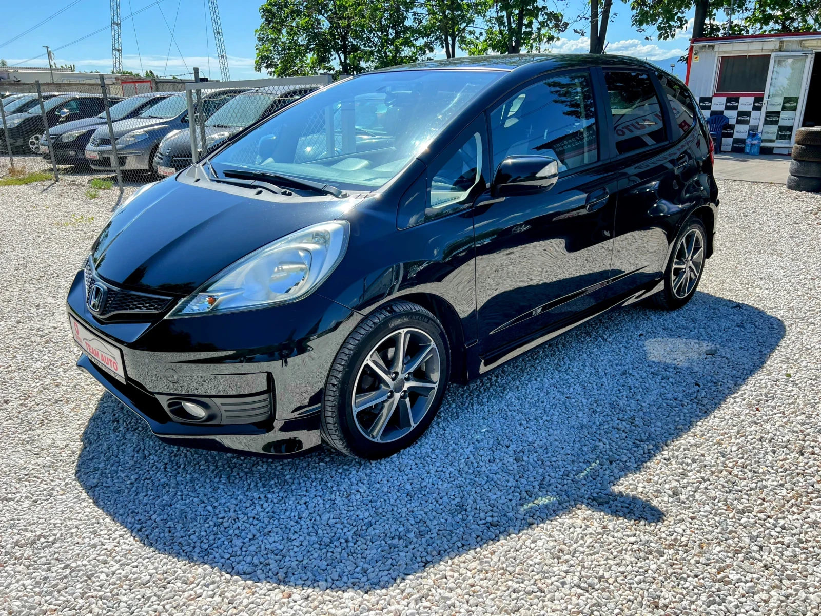 Honda Jazz 1.4SI AUTOMATIC SPORT EDITION, снимка 2 - Автомобили и джипове - 54726330