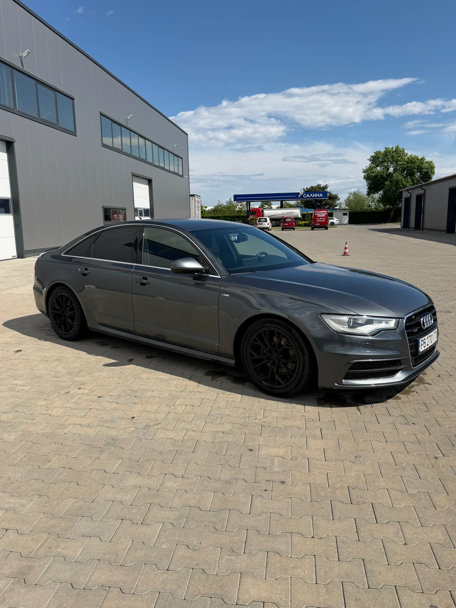 Audi A6 3.0TDi* 3xS-LINE* QUATTRO* DISTR* KEYLESS* CARPLAY, снимка 4 - Автомобили и джипове - 54728129