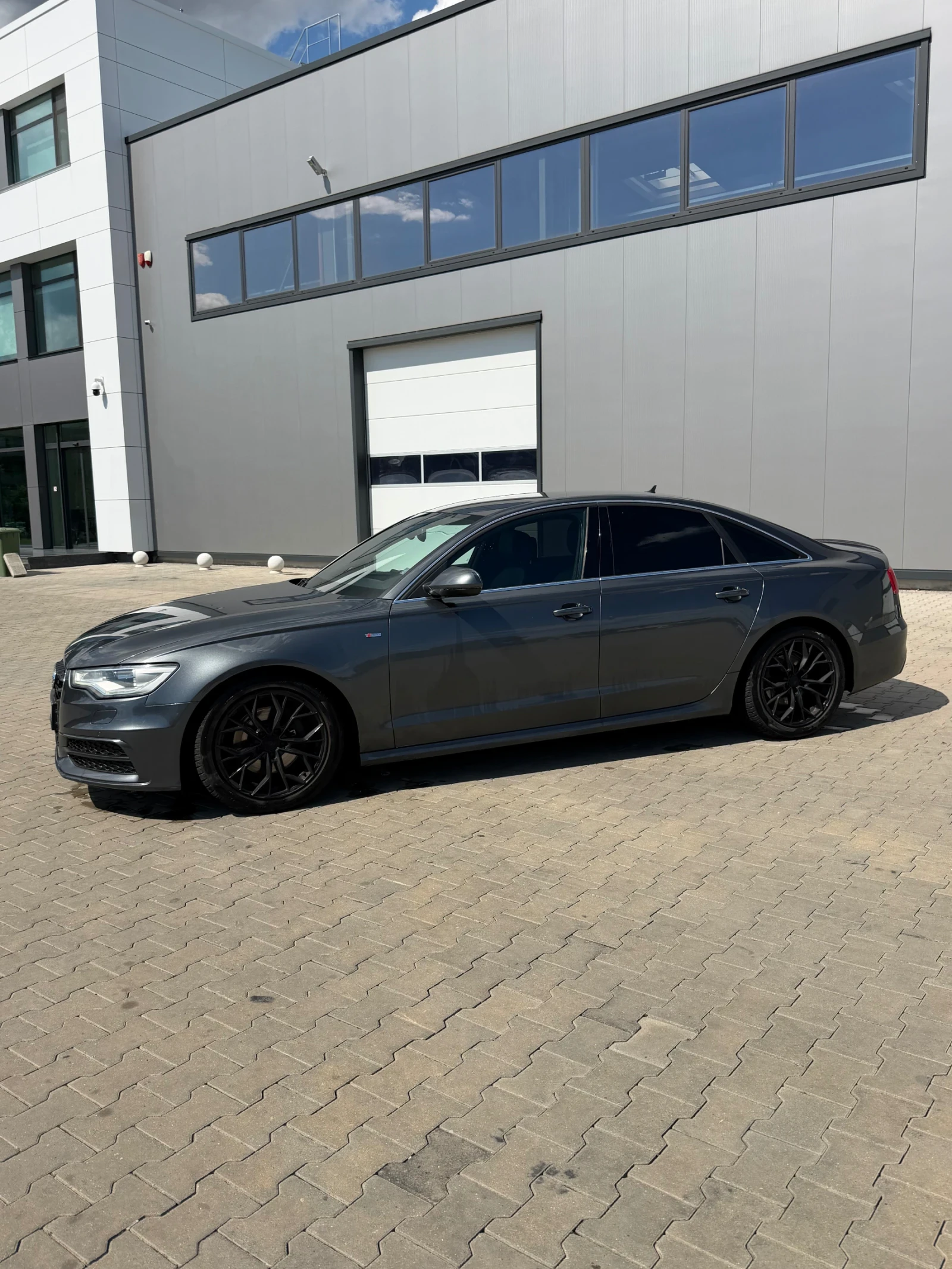 Audi A6 3.0TDi* 3xS-LINE* QUATTRO* DISTR* KEYLESS* CARPLAY, снимка 8 - Автомобили и джипове - 54728129