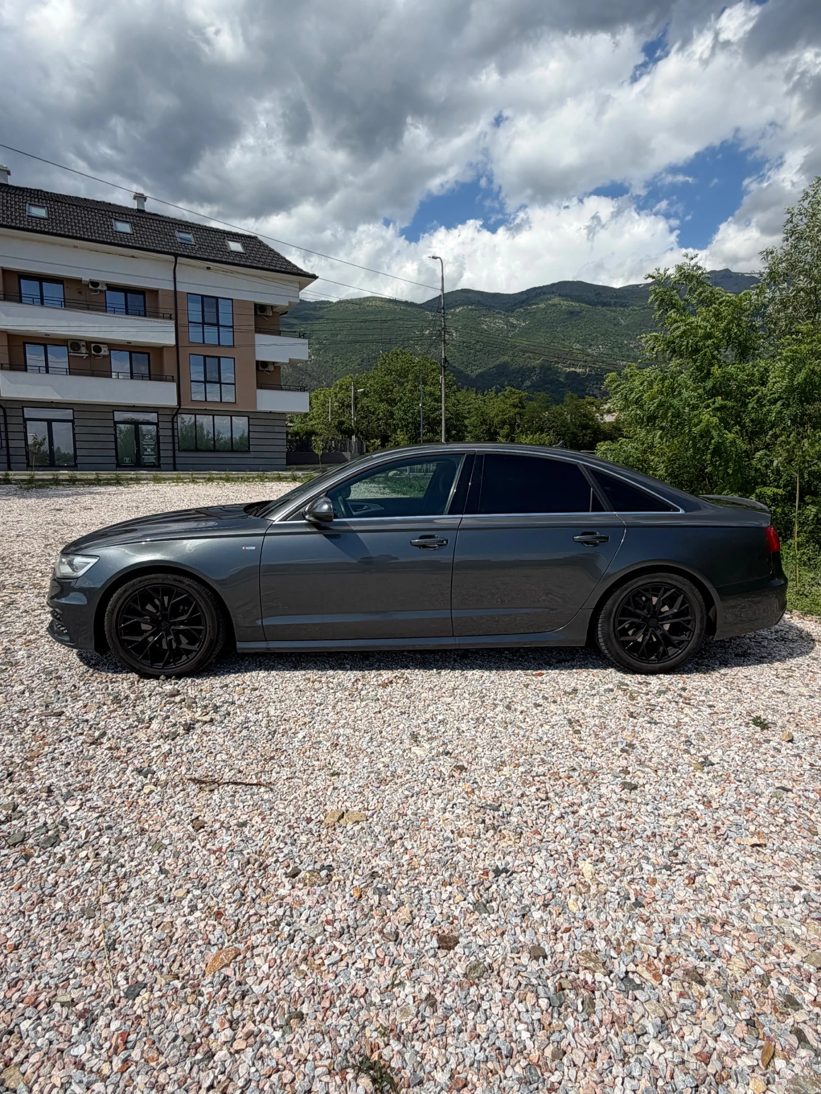 Audi A6 3.0TDi* 3xS-LINE* QUATTRO* DISTR* KEYLESS* CARPLAY, снимка 7 - Автомобили и джипове - 54728129