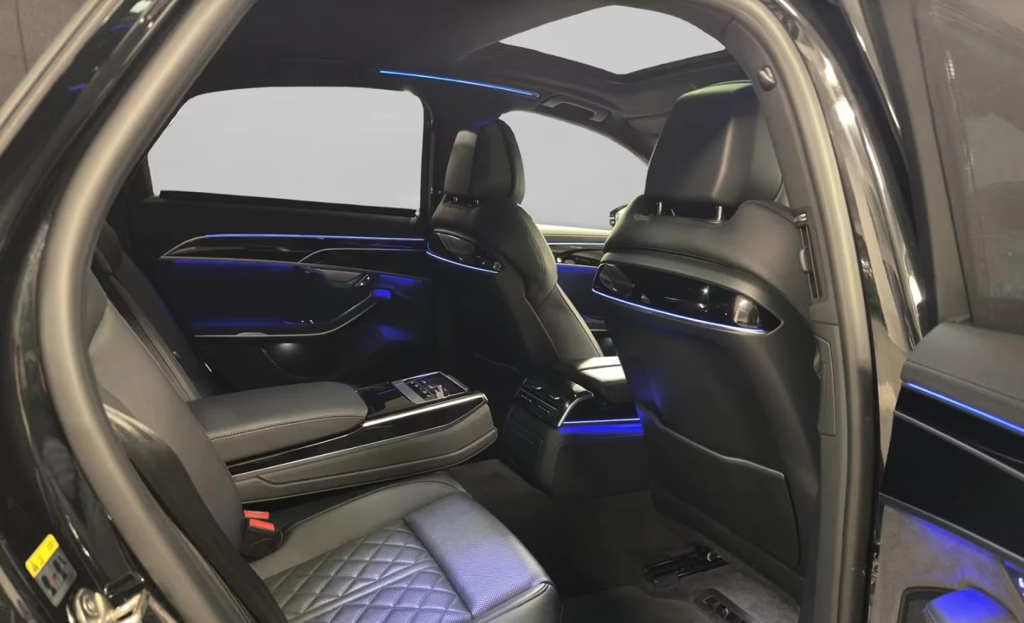 Audi A8 50/286HP/SLINE/MATRIX/360/PANO/B&O/KLESS/455z, снимка 13 - Автомобили и джипове - 54752263