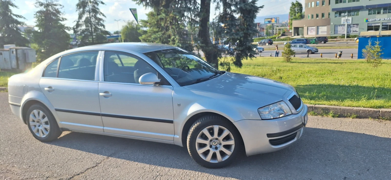 Skoda Superb 2.00/TDI 140 P.S., снимка 3 - Автомобили и джипове - 54839989