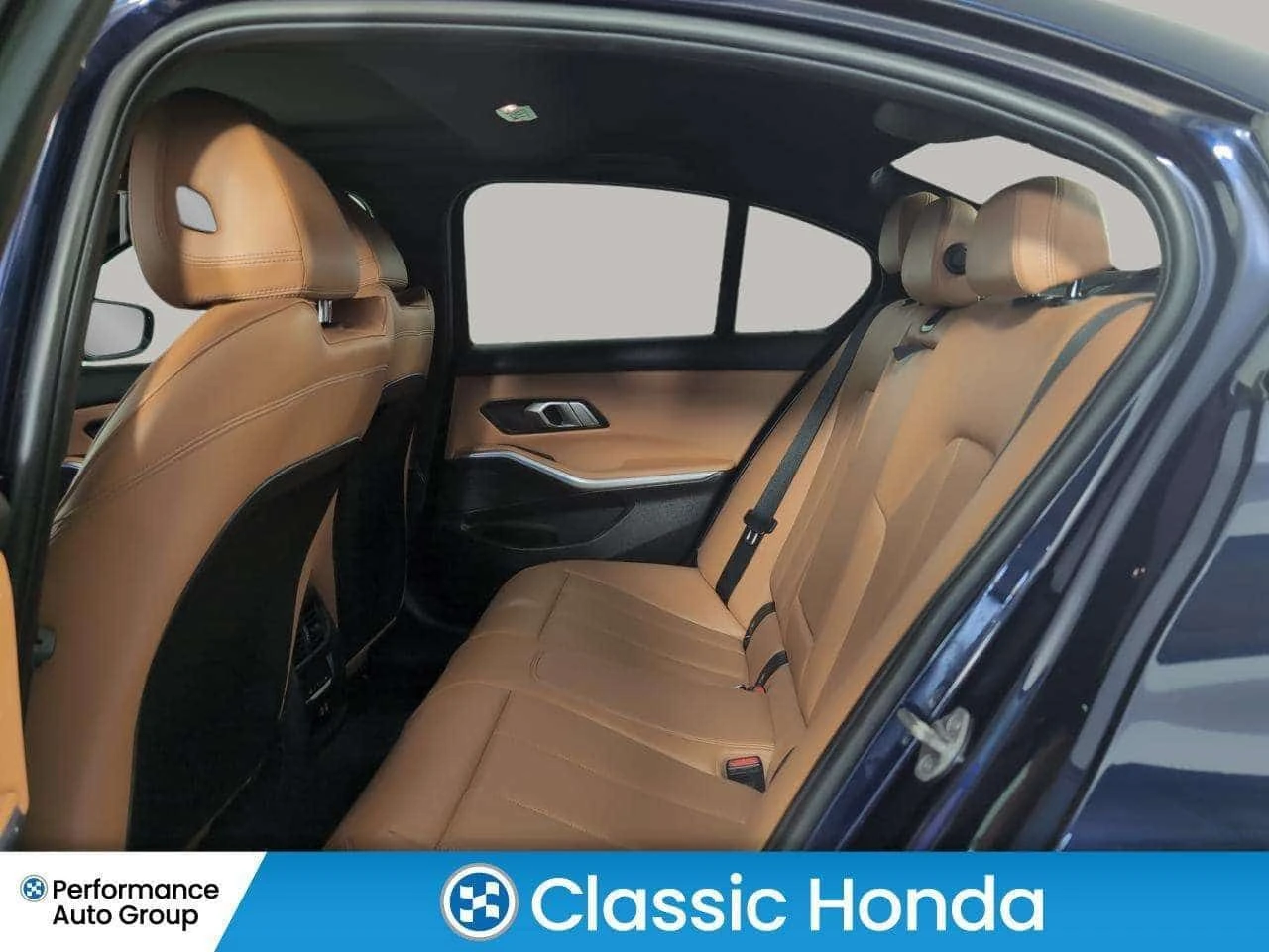 BMW 330 E * M SPORT* ГЛАВНО ПРЕДСТАВИТЕЛСТВО НА HONDA* , снимка 12 - Автомобили и джипове - 54916021