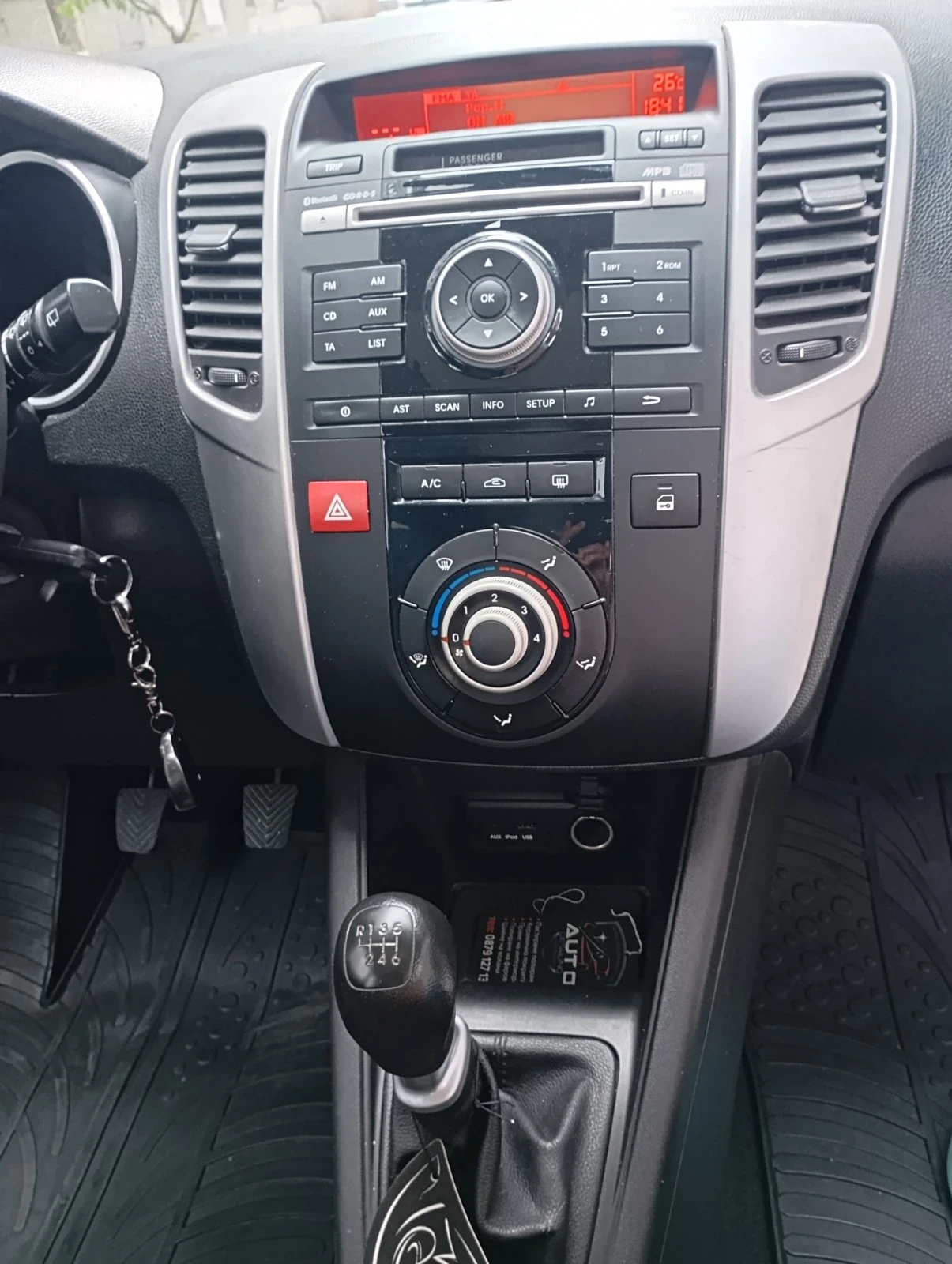 Kia Venga, снимка 2 - Автомобили и джипове - 55307503
