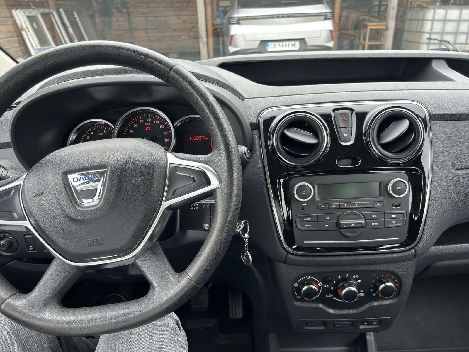 Dacia Dokker, снимка 8 - Автомобили и джипове - 56182459