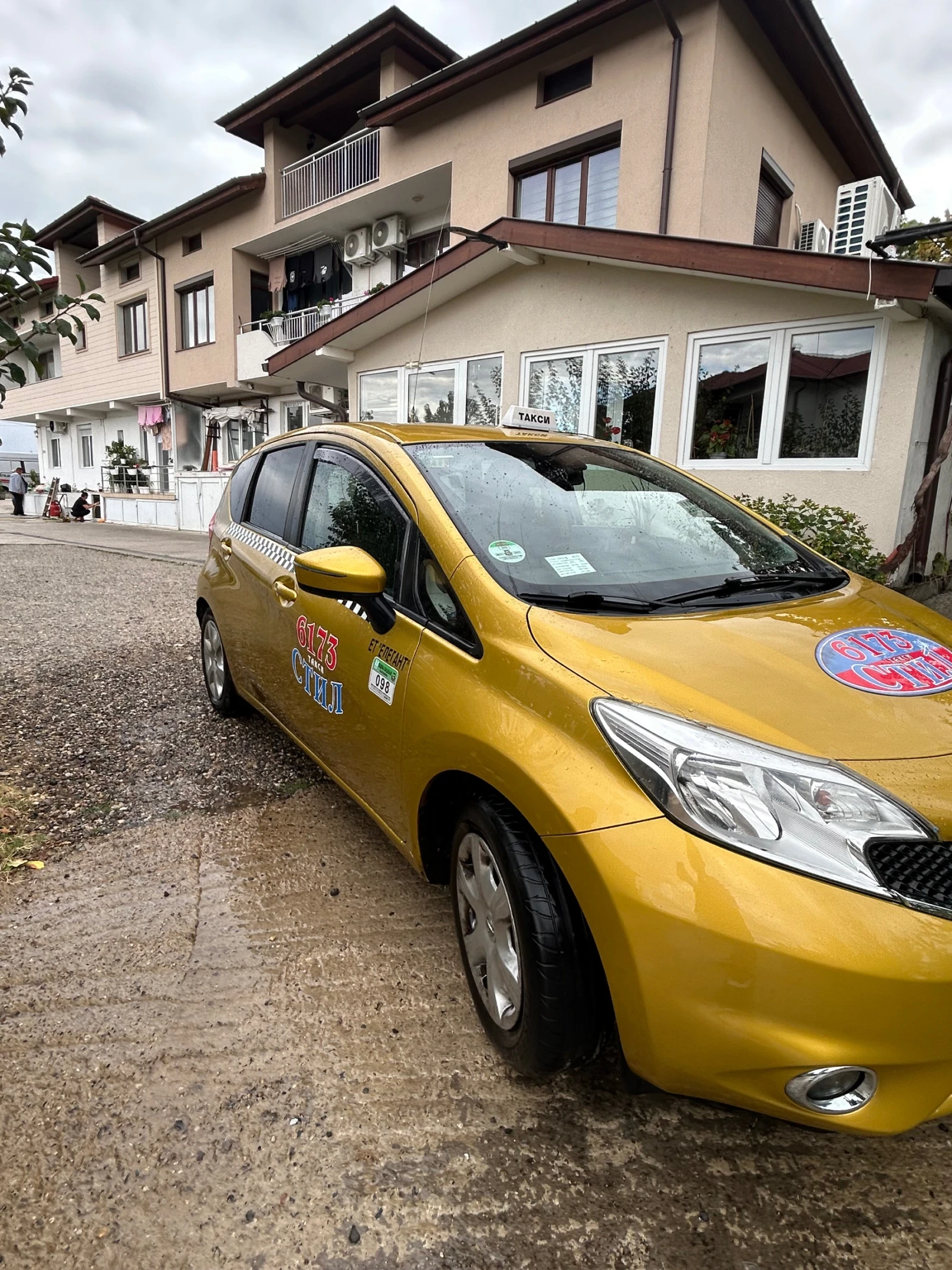 Nissan Note 1.2, снимка 4 - Автомобили и джипове - 56182651