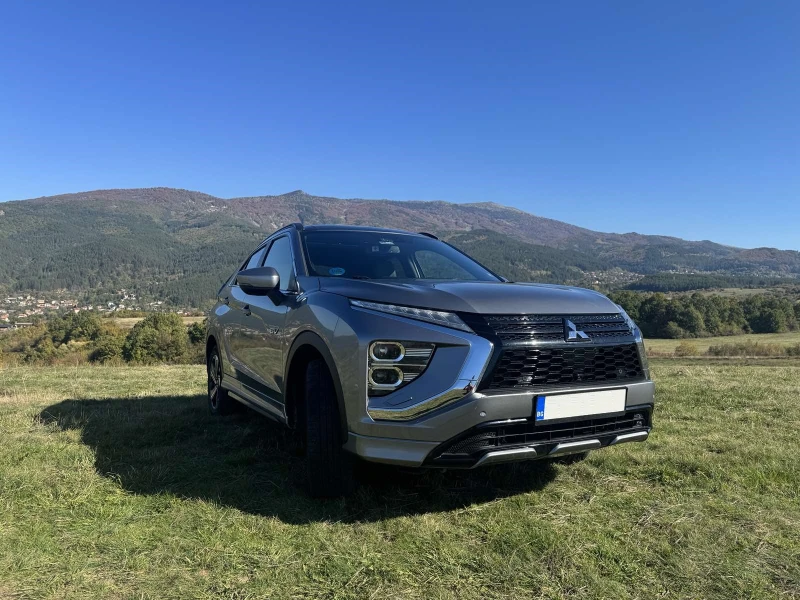 Mitsubishi Eclipse Cross PHEV - INSTYLE + * 4x4 * PANORAMA, снимка 2 - Автомобили и джипове - 47820234