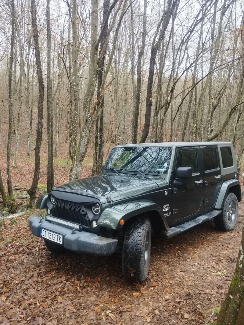 Jeep Wrangler, снимка 2 - Автомобили и джипове - 52724657