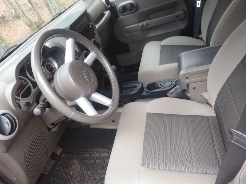 Jeep Wrangler, снимка 7 - Автомобили и джипове - 52724657