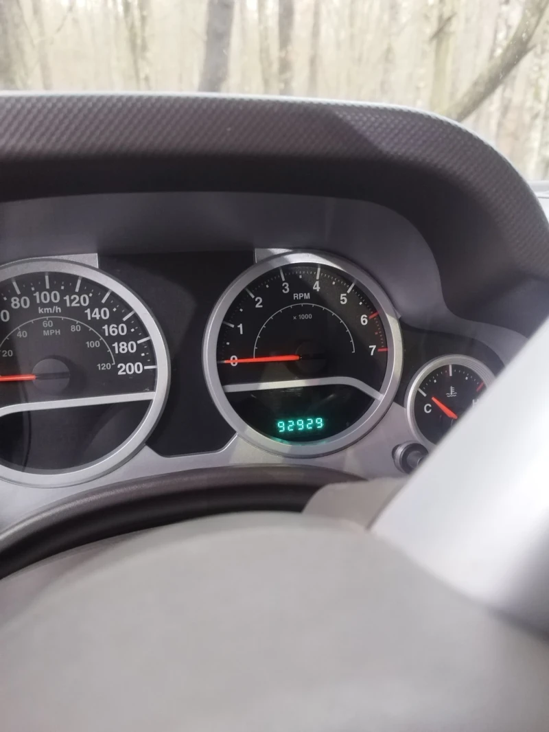 Jeep Wrangler, снимка 8 - Автомобили и джипове - 52724657