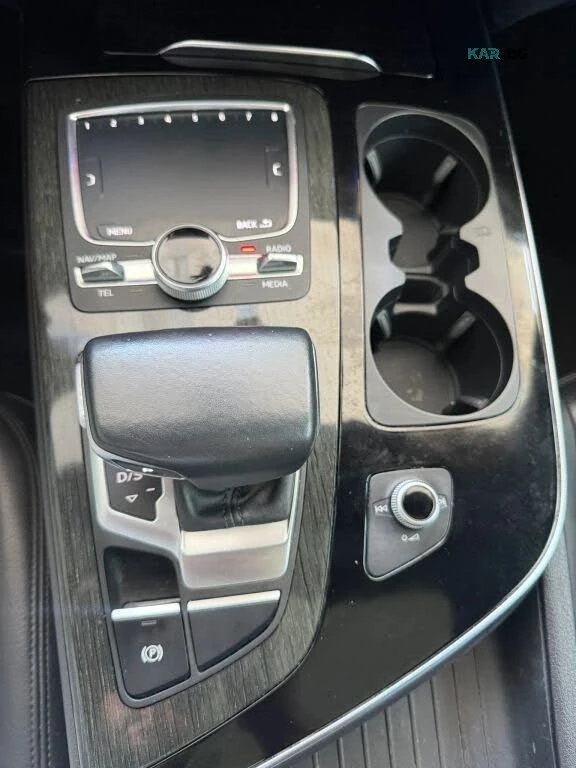Audi Q7 Premium Plus * 360 * АвтоКредит * (ЦЕНА ДО БГ), снимка 16 - Автомобили и джипове - 56057878