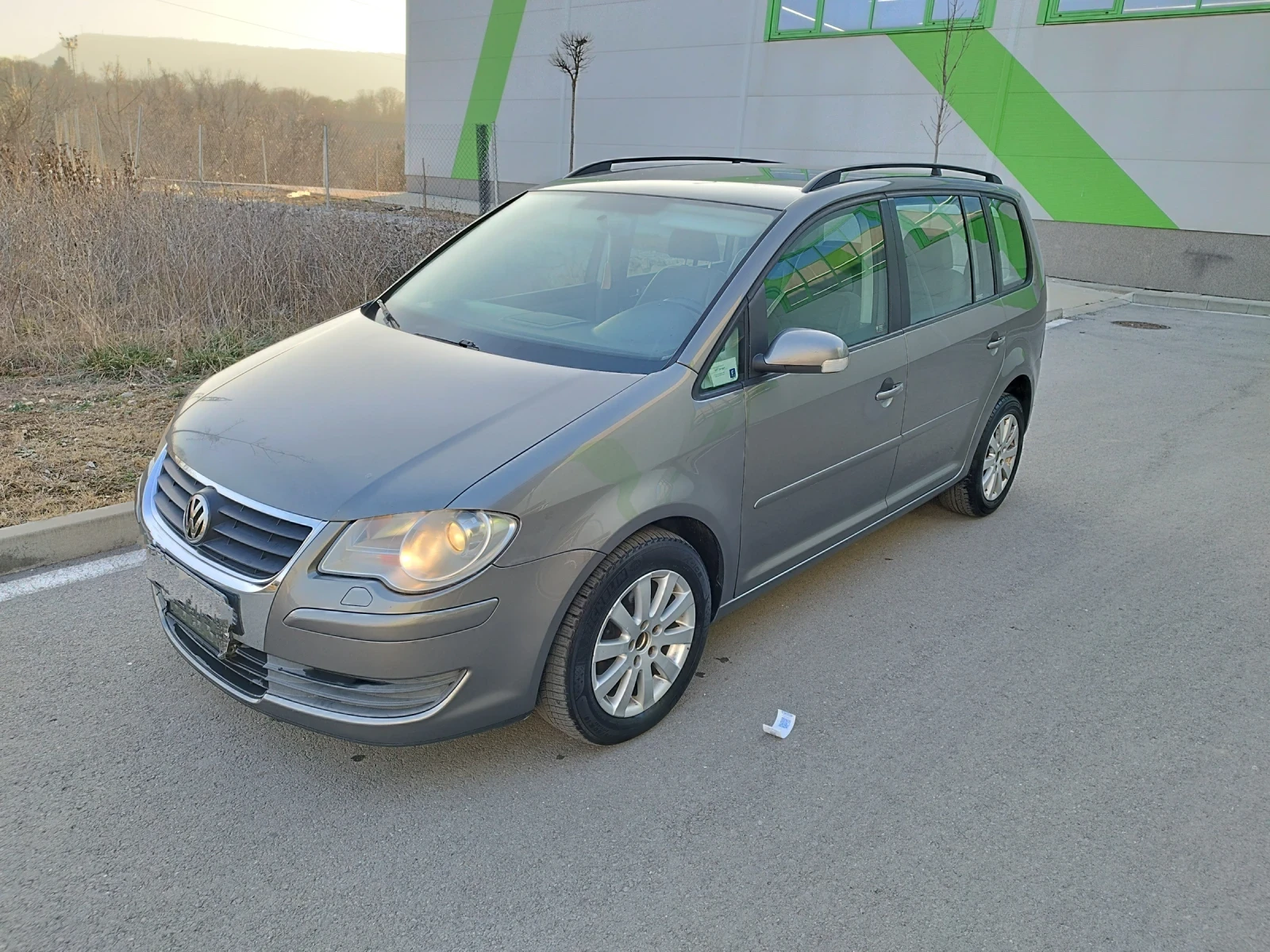 VW Touran 2.0 TDi 140 BMM - изображение 5