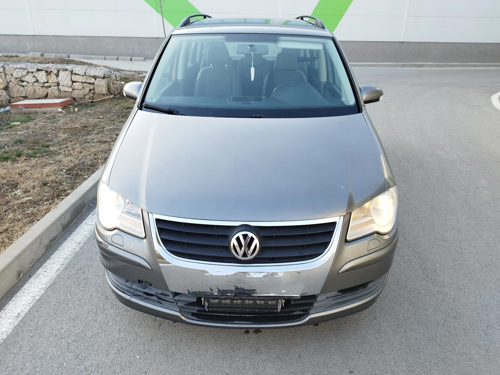 VW Touran 2.0 TDi 140 BMM - изображение 4