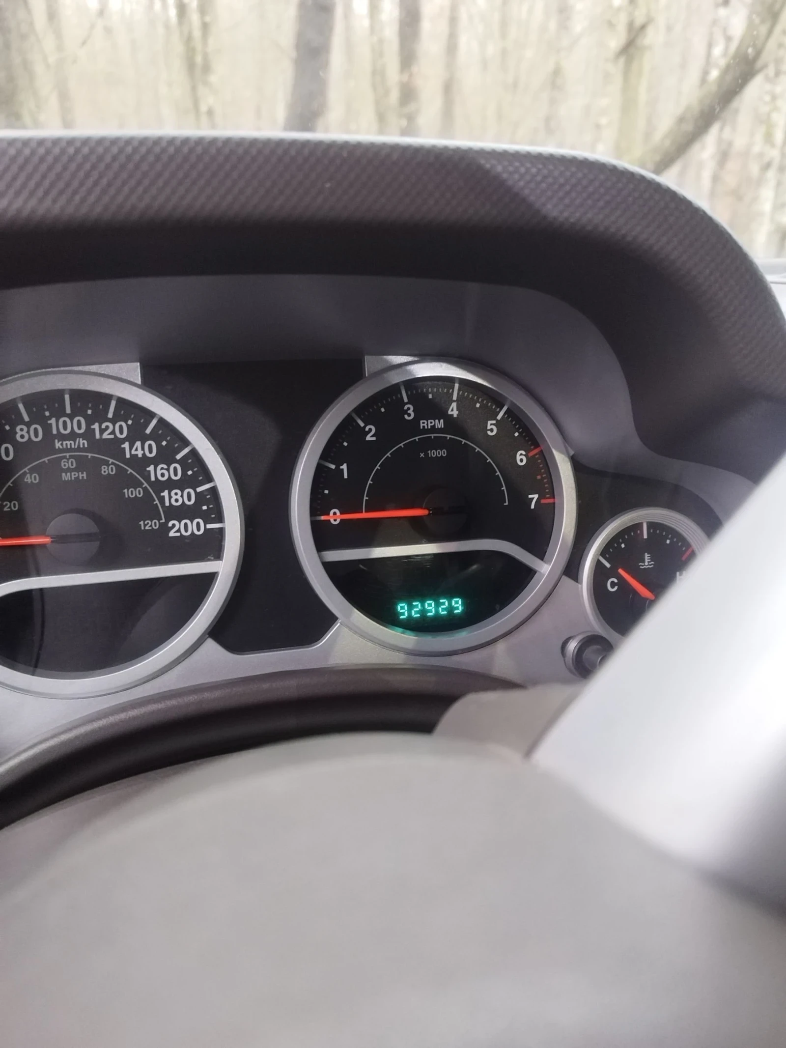 Jeep Wrangler  - изображение 8