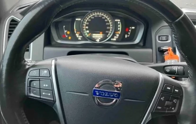 Volvo XC60 2.4d Aut. 220ps Momentum AWD D5 | Mobile.bg � ����������� 11