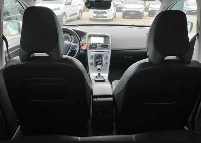 Volvo XC60 2.4d Aut. 220ps Momentum AWD D5 | Mobile.bg � ����������� 7