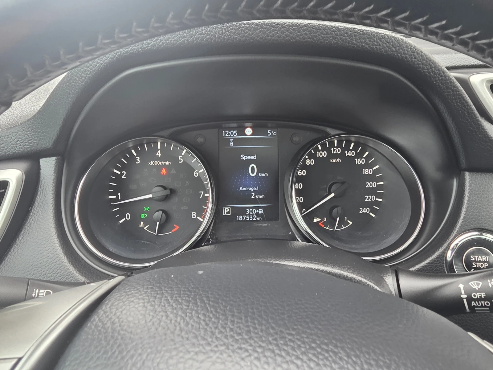 Nissan Qashqai 1.2I-116к.с EURO 5b-НАВИГАЦИЯ-ШВЕЙЦАРИЯ - изображение 9