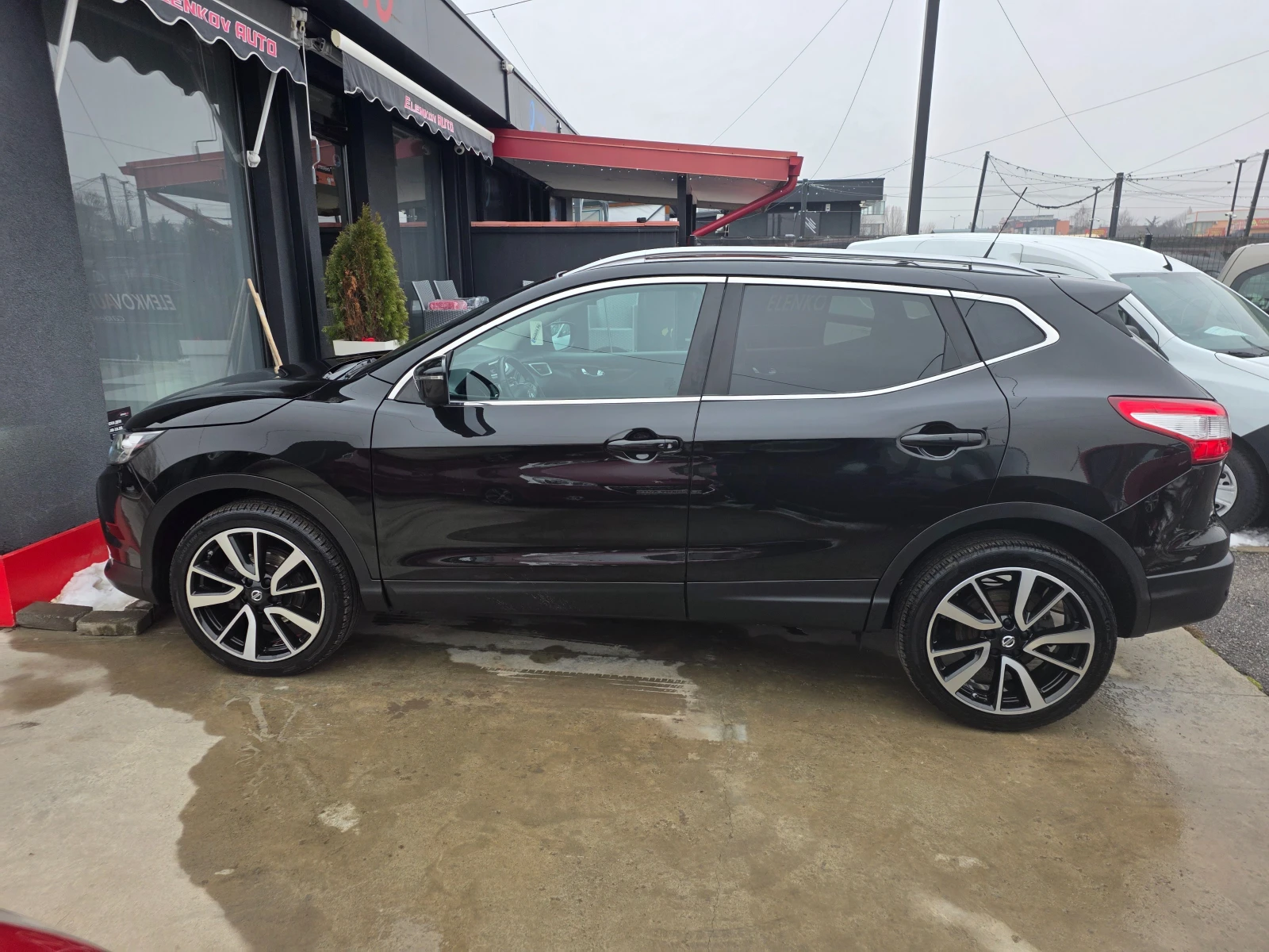 Nissan Qashqai 1.2I-116к.с EURO 5b-НАВИГАЦИЯ-ШВЕЙЦАРИЯ - изображение 4